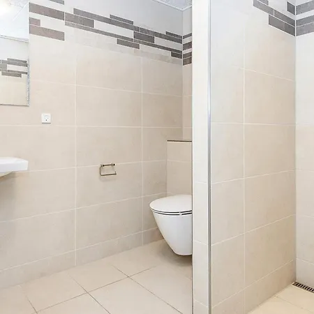 Luxury Retreat With Pool - By Traum