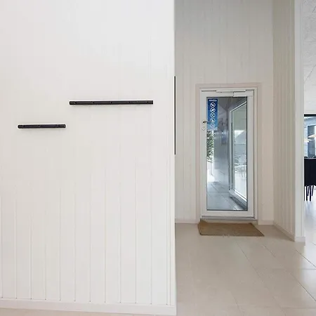 Semesterbostad Luxury Retreat With Pool *