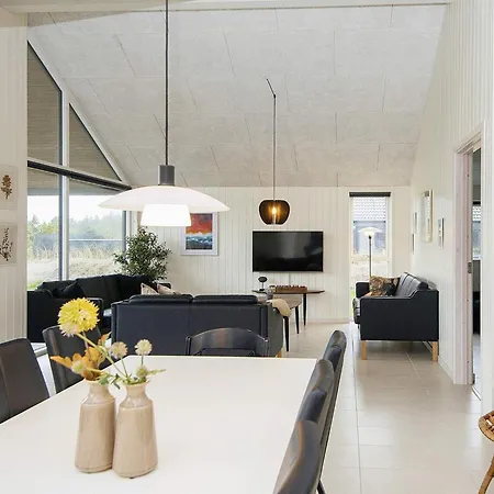 Luxury Retreat With Pool - By Traum