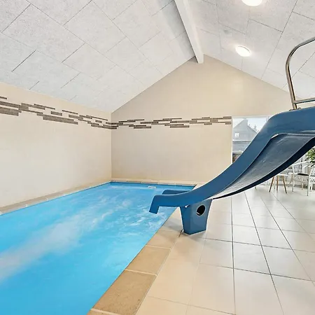 Luxury Retreat With Pool Prázdninový dům
