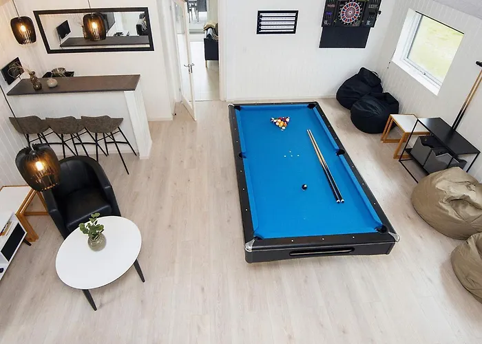 Luxury Retreat With Pool - By Traum بيت للعطل Kongsmark