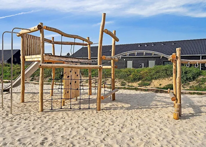 بيت للعطل Luxury Retreat With Pool - By Traum *